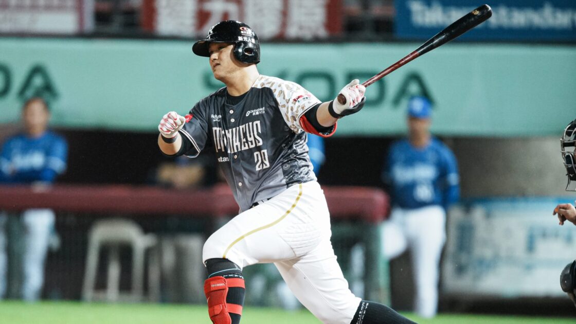 中信兄弟加盟記者會 陳俊秀將正式加入黃衫軍